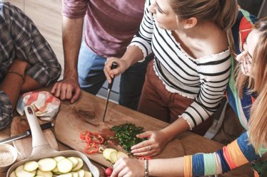 Nourish Your Mind: How Food Impacts Mental Health and Well-being
